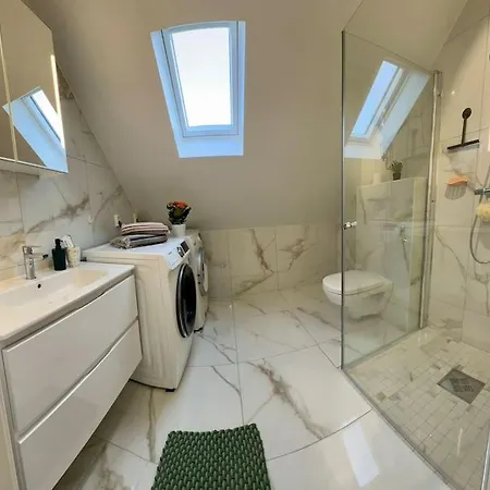 Stort, Koselig Hus I Naturomrade Casa vacanze Bergen
