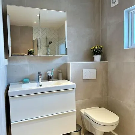 Stort, Koselig Hus I Naturomrade Holiday home *